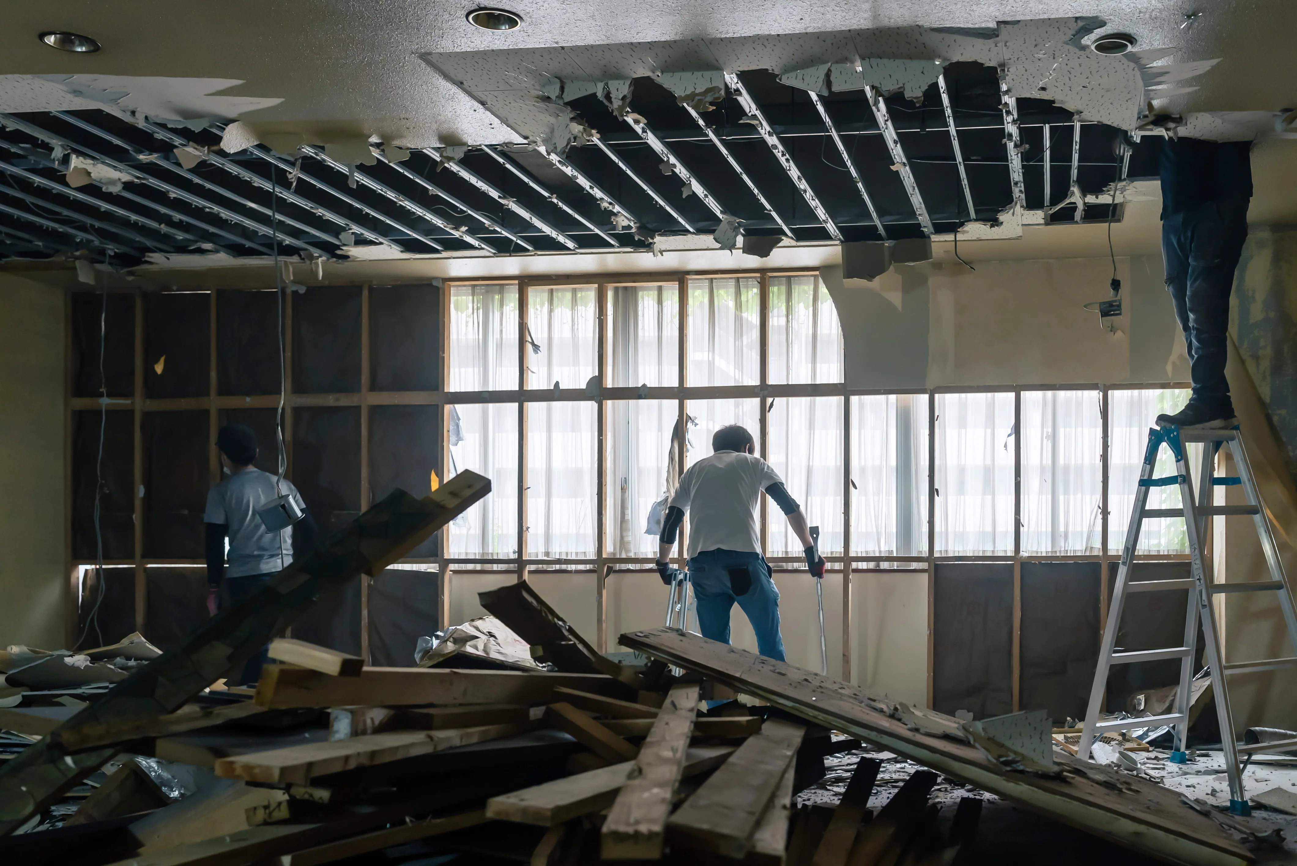 Light interior demolition — selective and controlled tear-outs for renovation projects